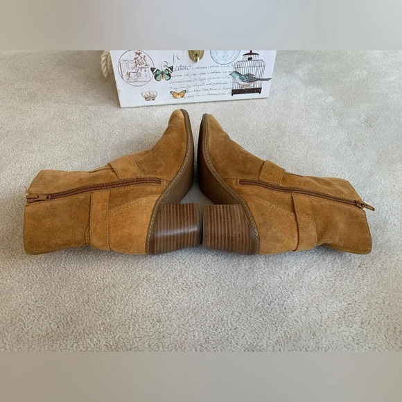 AK Anne Klein Suede bootiesS Brown size 7 - Picture 11 of 16